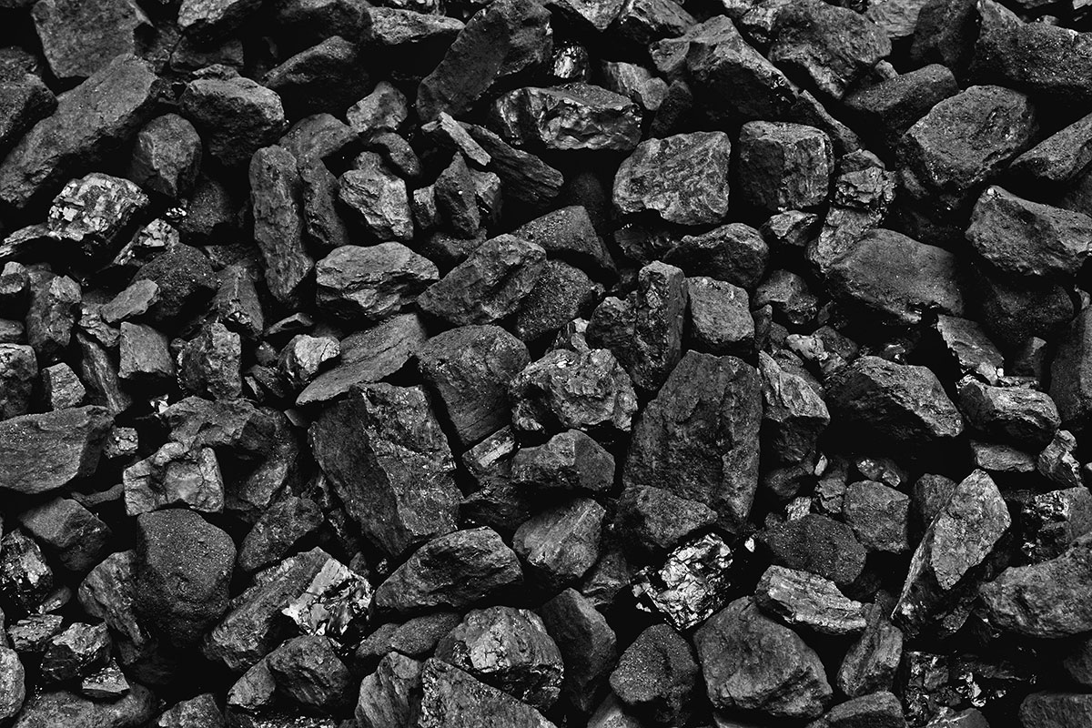 Каменный уголь для отопления дома. Каменный уголь антрацит. Уголь битуминозный антрацит каменный. Текстура угля.